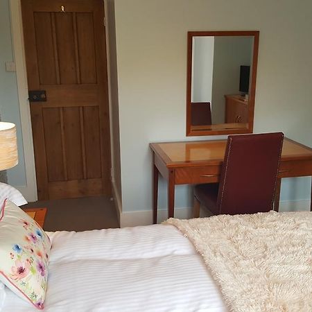 Sadlers Guest House Wokingham Εξωτερικό φωτογραφία